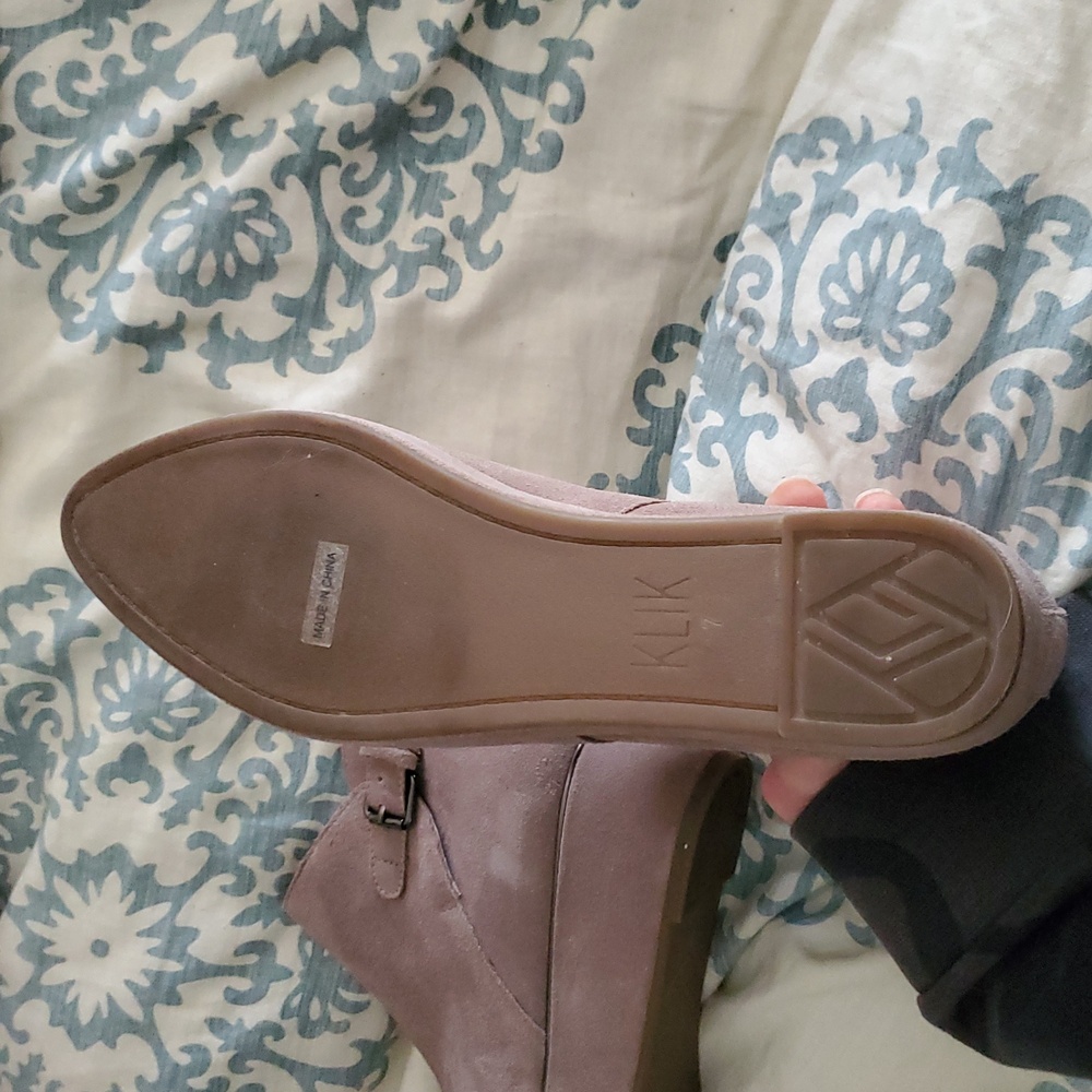 Nordstrom Klik Grey Suede Booties Size 7 - Picture 9 of 11